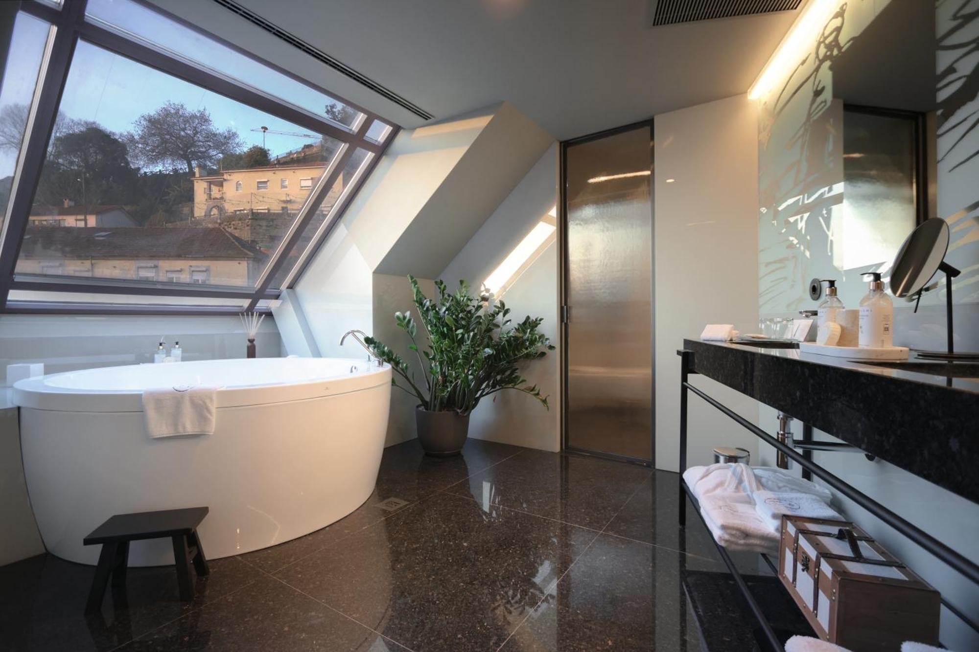 Timbre Virtudes 호텔 포르투 외부 사진 Bathroom